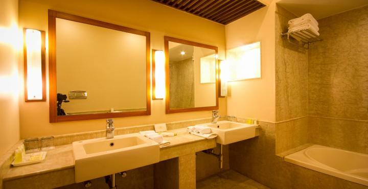 Hotel Hilltone Mount Abu Ngoại thất bức ảnh