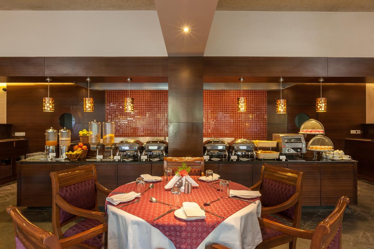 Hotel Hilltone Mount Abu Ngoại thất bức ảnh
